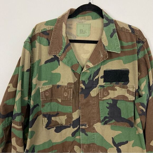 BDU Shirt Retired Woodland Camouflage Cargo Tactical Hunting Military Size Large - Picture 8 of 9